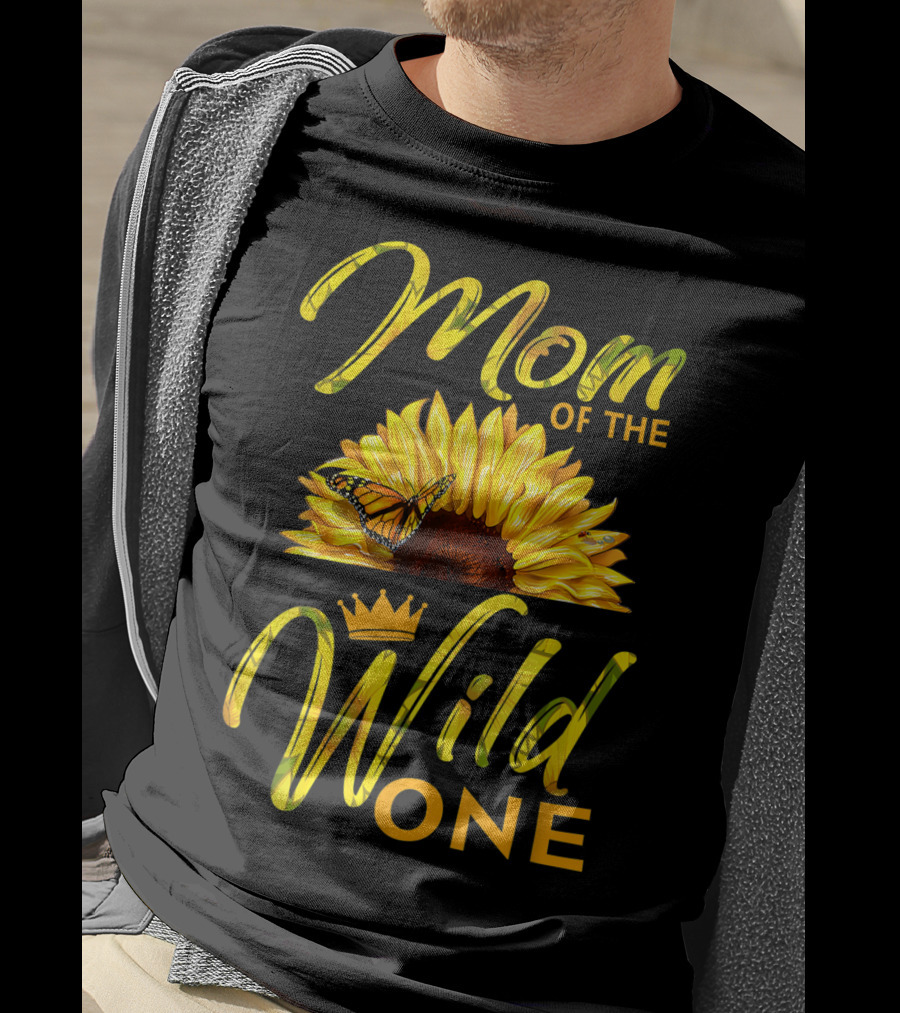 Mom Of The Wild One Sunflower Monarch Butterfly Crown T-Shirt