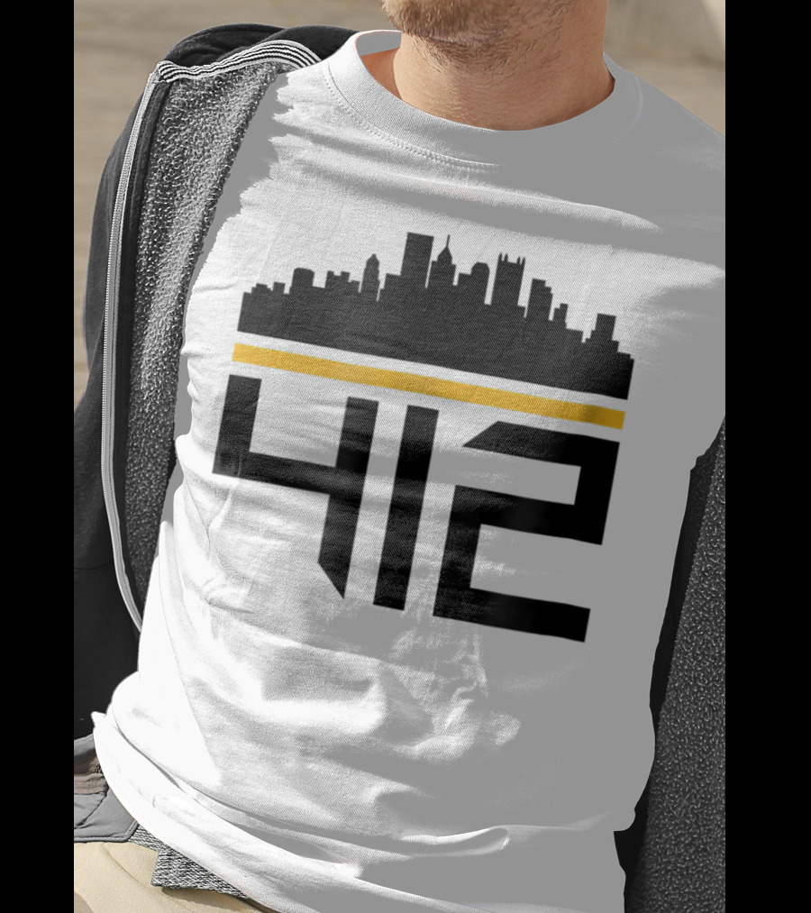 Pittsburgh Skyline 412 Steel City Black And Gold T-Shirt