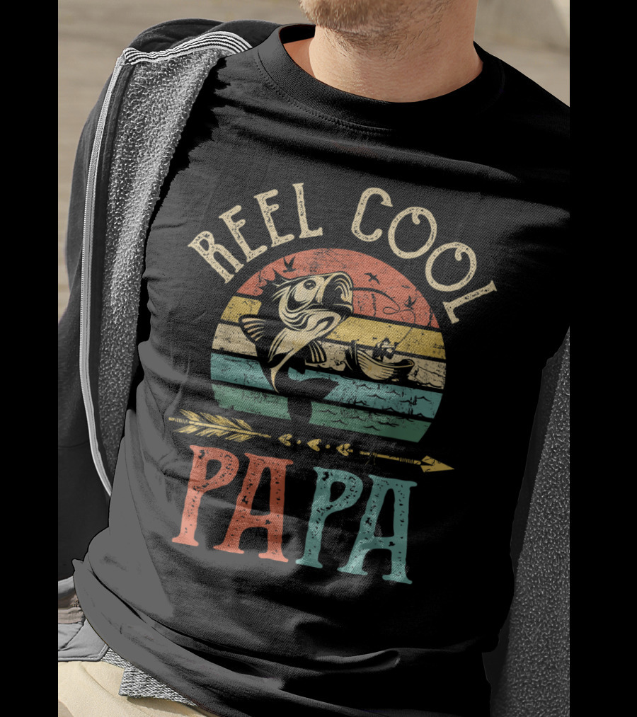 Reel Cool Papa Vintage Fisherman Retro Striped T-Shirt