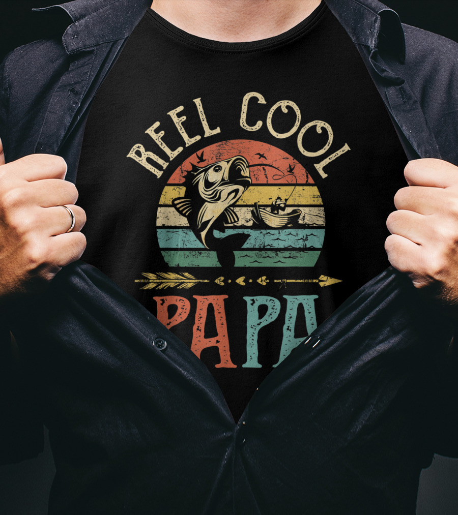 Reel Cool Papa Vintage Fisherman Retro Striped T-Shirt