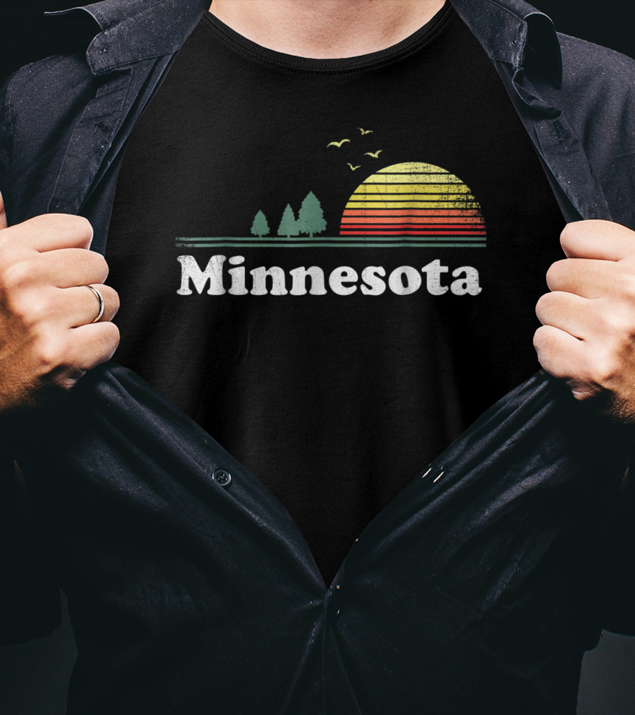 Retro Minnesota Sunset Nature Scene Minnesota Home T-Shirt