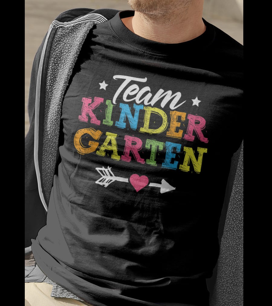 Team Kindergarten Colorful Arrow Heart T-Shirt