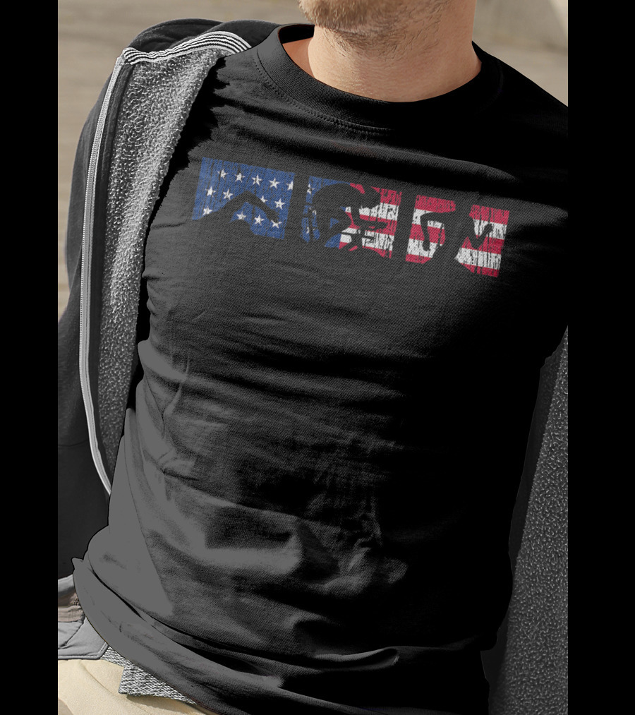 Triathlon Triathlete Run Bike American Flag T-Shirt