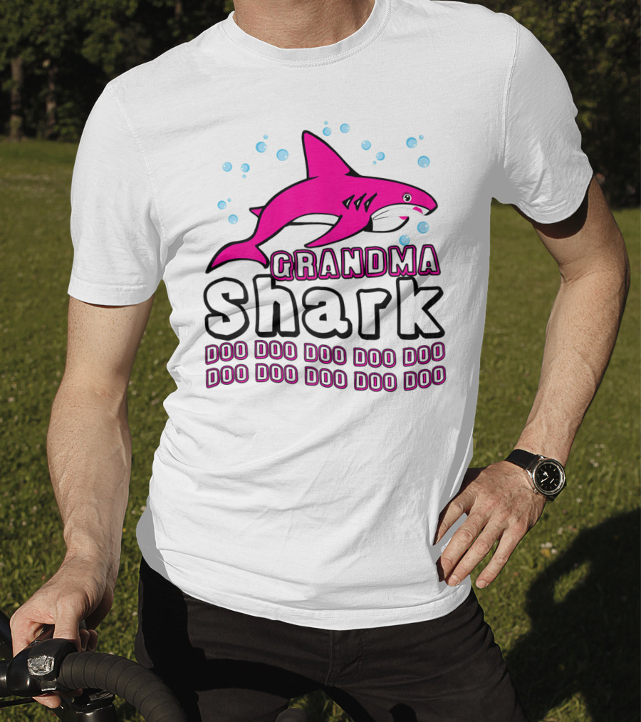 Grandma Shark Doo Doo Doo Doo Doo Doo Doo Doo Doo Doo Doo Doo T-Shirt