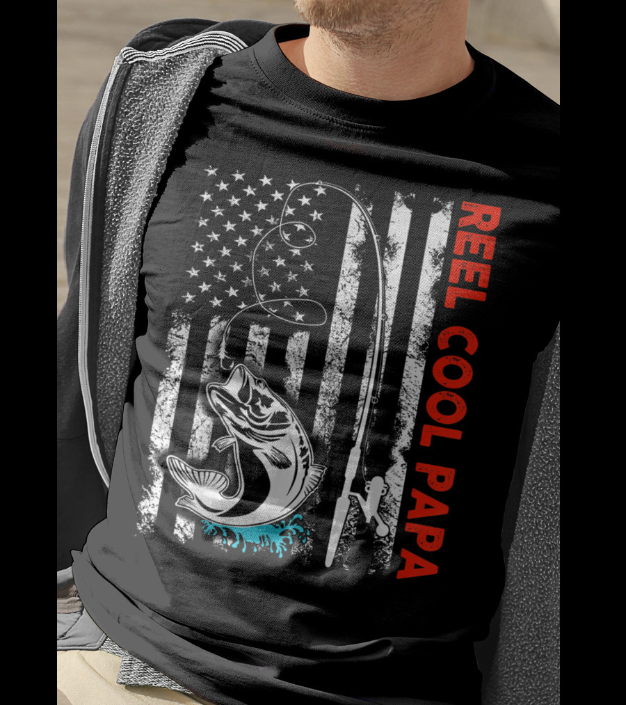 Reel Cool Papa American Flag Fishing Family Fun T-Shirt