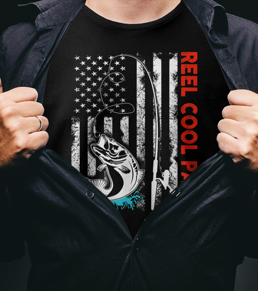 Reel Cool Papa American Flag Fishing Family Fun T-Shirt