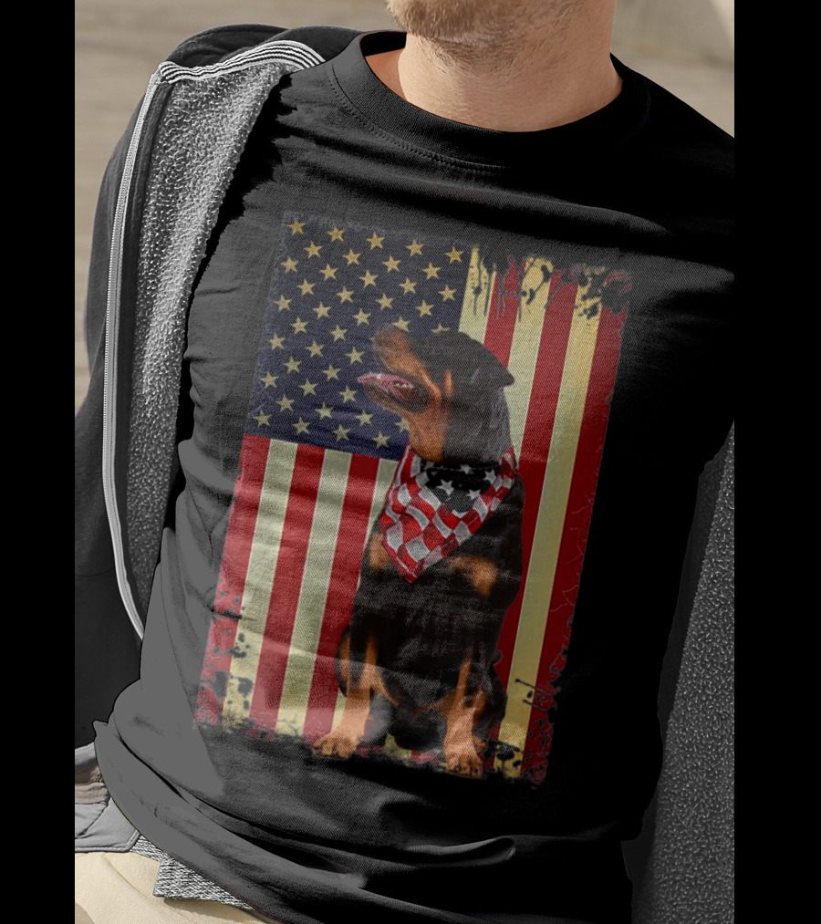 Rottweiler Smile American Flag Patriotic Independence T-Shirt