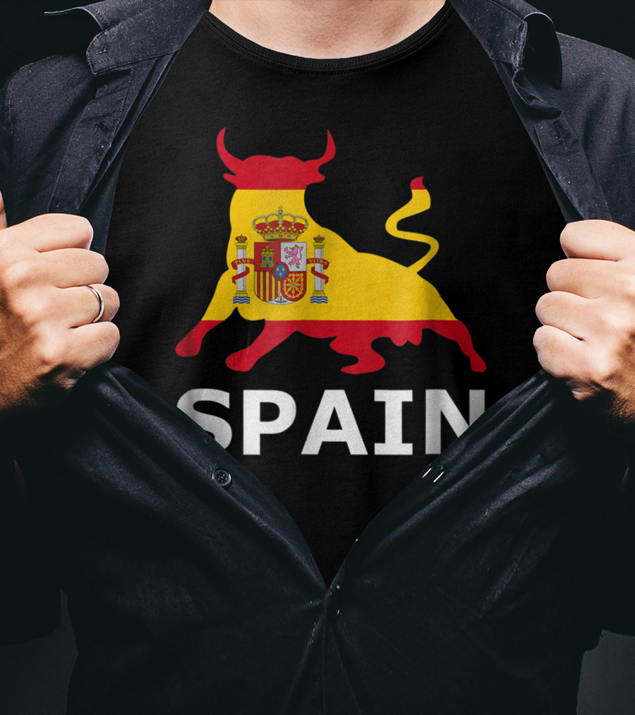Spain Bull With Spanish Flag Crest T-Shirt