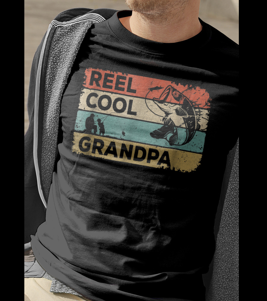 Reel Cool Grandpa Vintage Fishing With Fish And Angler T-Shirt