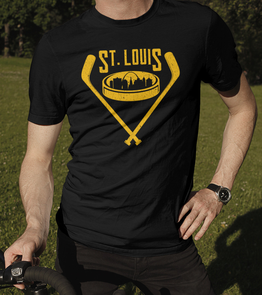 St Louis Missouri Skyline Vintage Hockey T-Shirt