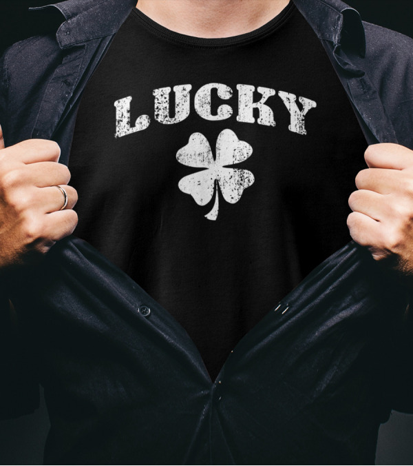 Lucky Vintage Style Clover St Patrick's Day T-Shirt