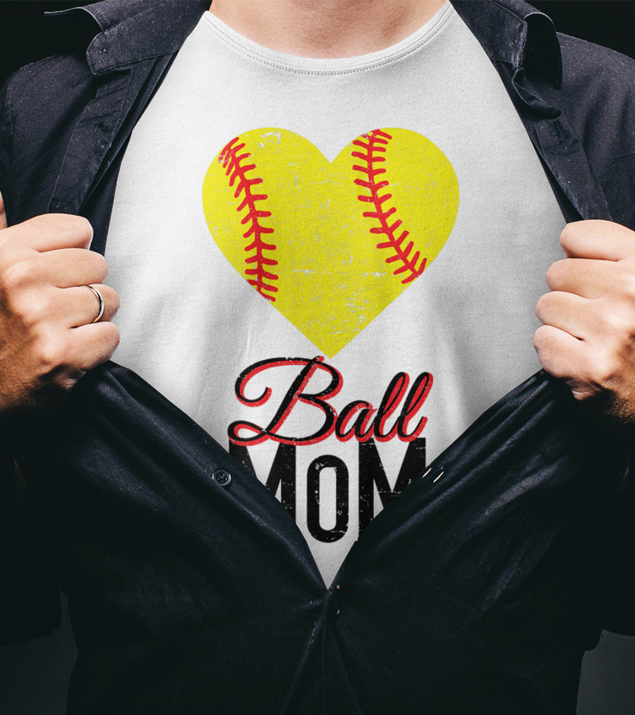 Love Ball Mom Heart Baseball Softball Graph T-Shirt