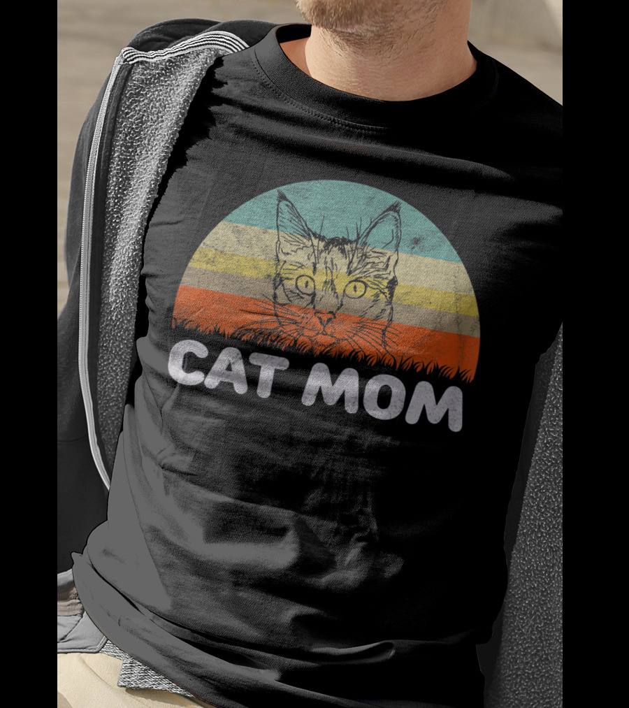 Retro Style Cat Mom With Vintage Sunset Stripes T-Shirt