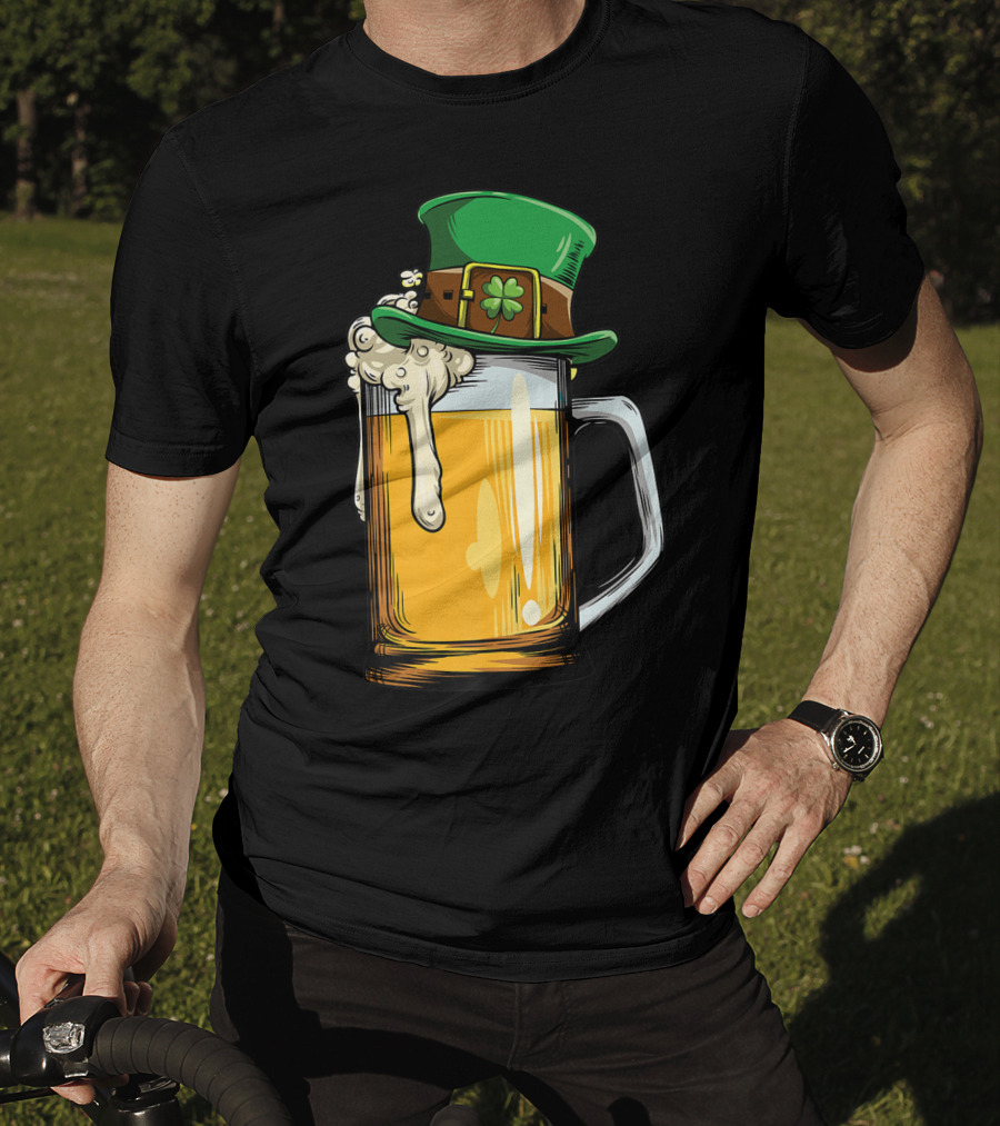 Leprechaun Hat Overflowing Beer Mug With Shamrock Foam T-Shirt