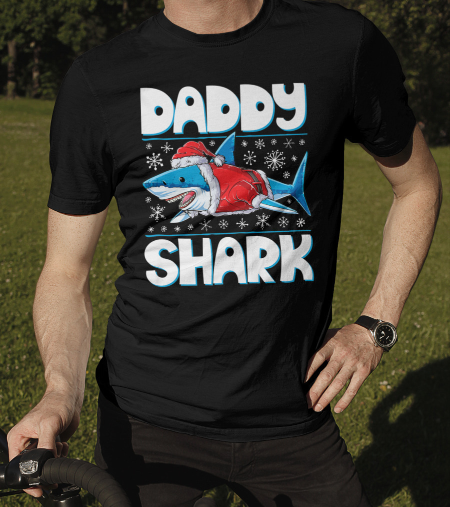 Daddy Shark Santa Christmas Snowflakes T-Shirt