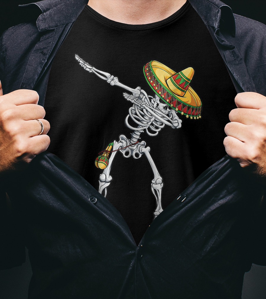 Cinco De Mayo Dabbing Skeleton With Sombrero And Maracas T-Shirt