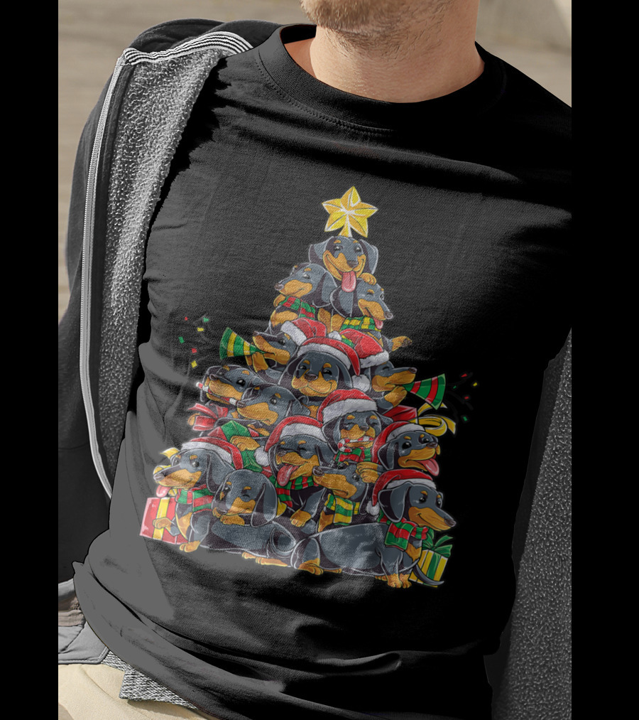 Dachshund Xmas Tree With Santa Hats And Gifts T-Shirt