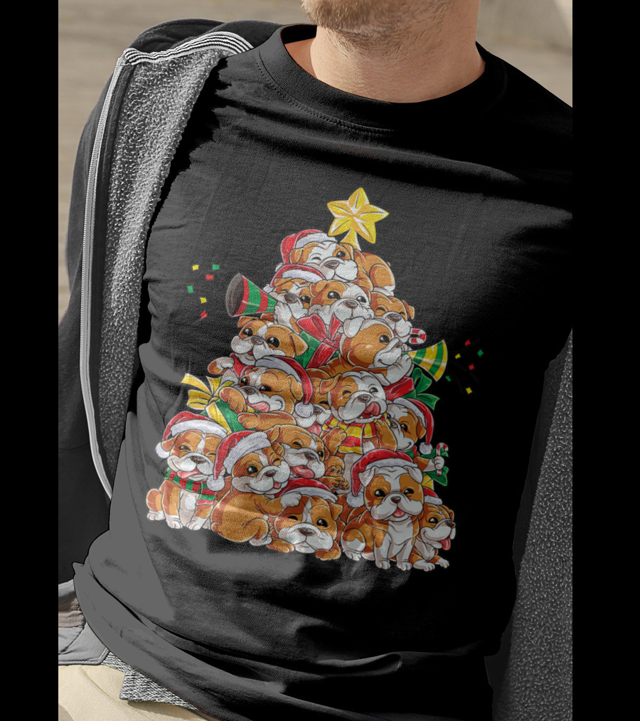 English Bulldog Xmas Tree Boys With Santa Hats And Christmas Cheer T-Shirt