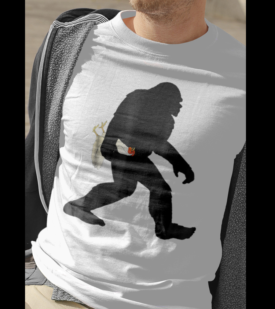 Funny Bigfoot Sasquatch Carrying Chicken Boys T-Shirt