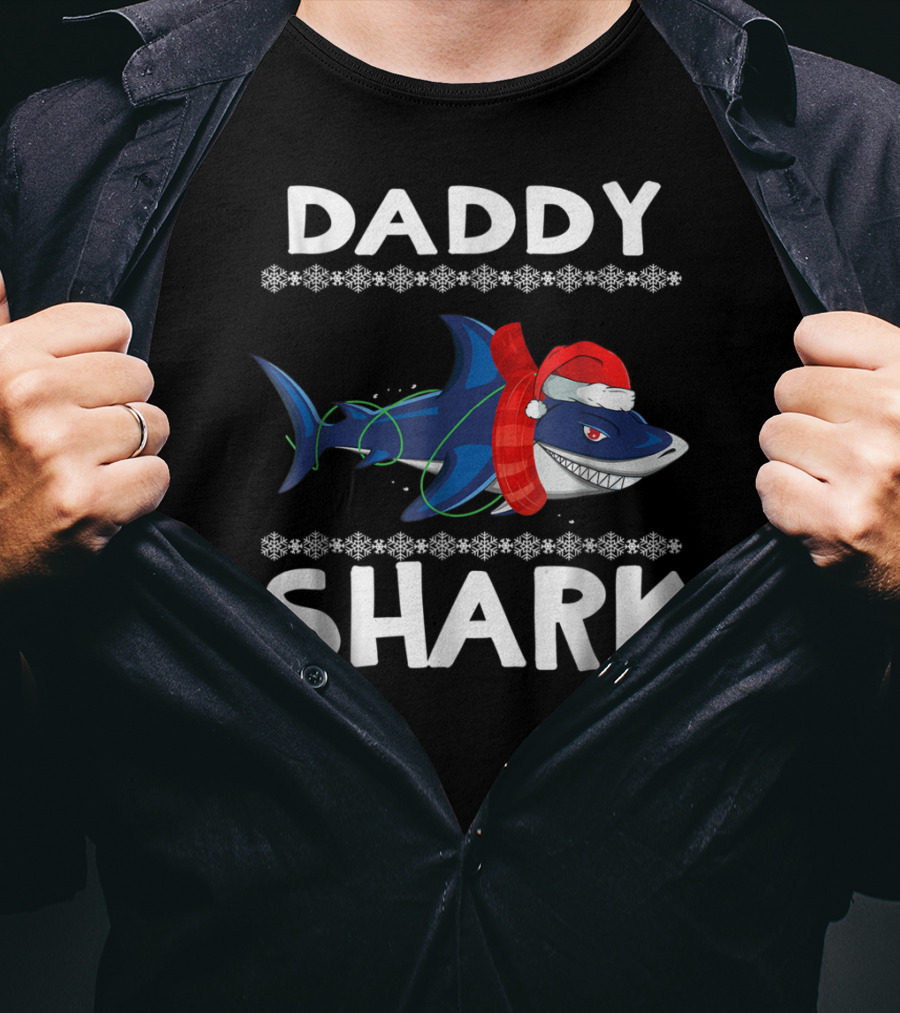 Daddy Shark Ugly Christmas Family Holiday T-Shirt