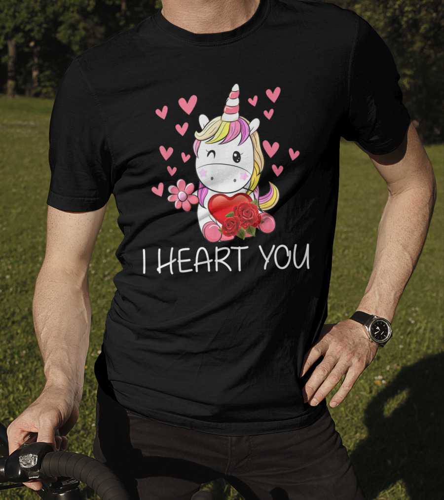 Girls Cute Unicorn I Heart You Roses Hearts T-Shirt