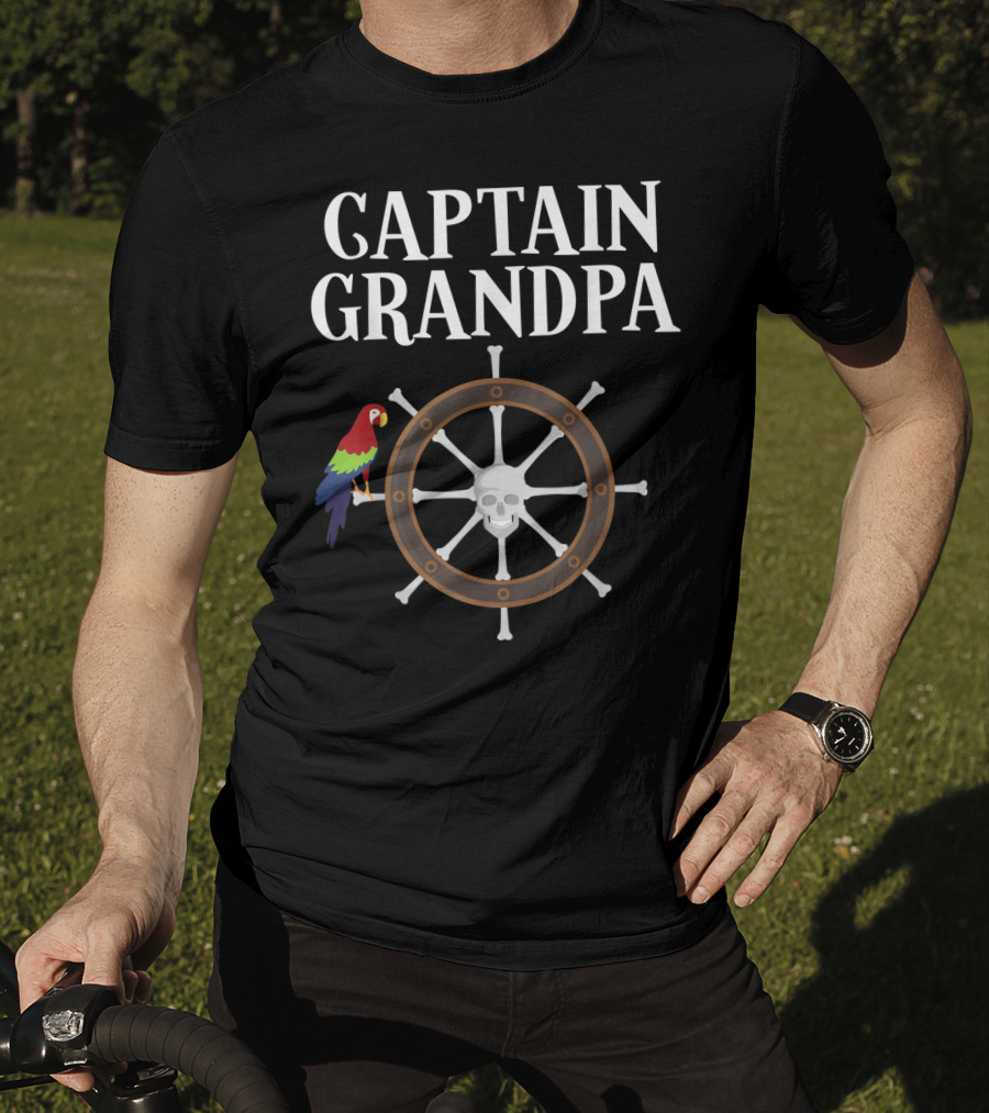 Captain Grandpa Parrot Skull Ship Wheel T-Shirt