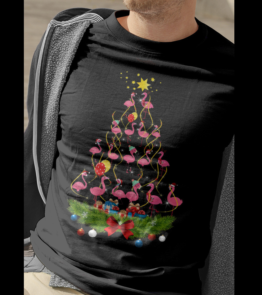 Pink Flamingo Christmas Tree With Santa Hats And Festive Decorations T-Shirt