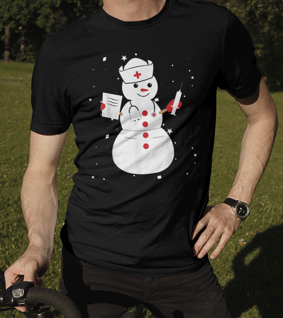 Nurse Snowman Holding Syringe And Clipboard For Cute Christmas Winter T-Shirt