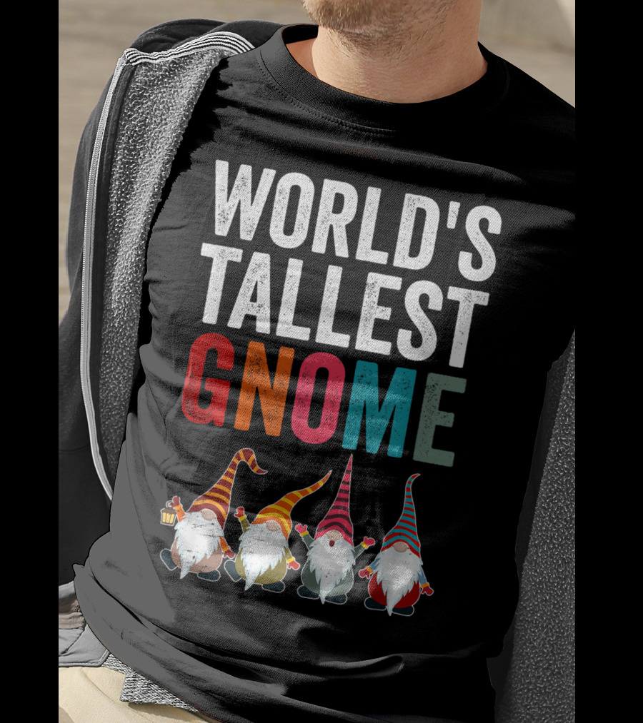 World's Tallest Gnome Christmas Lovers Funny Gnomes T-Shirt