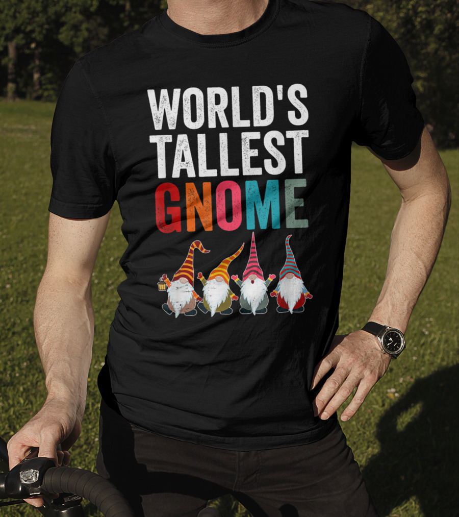 World's Tallest Gnome Christmas Lovers Funny Gnomes T-Shirt