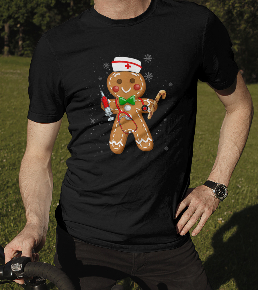 Gingerbread Nurse With Syringe And Stethoscope Christmas Holiday Fun T-Shirt