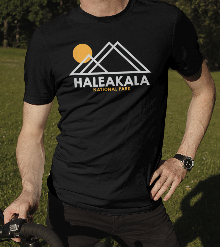 Haleakala National Park Hawaii Outline Hi With Sun And Mountain T-Shirt
