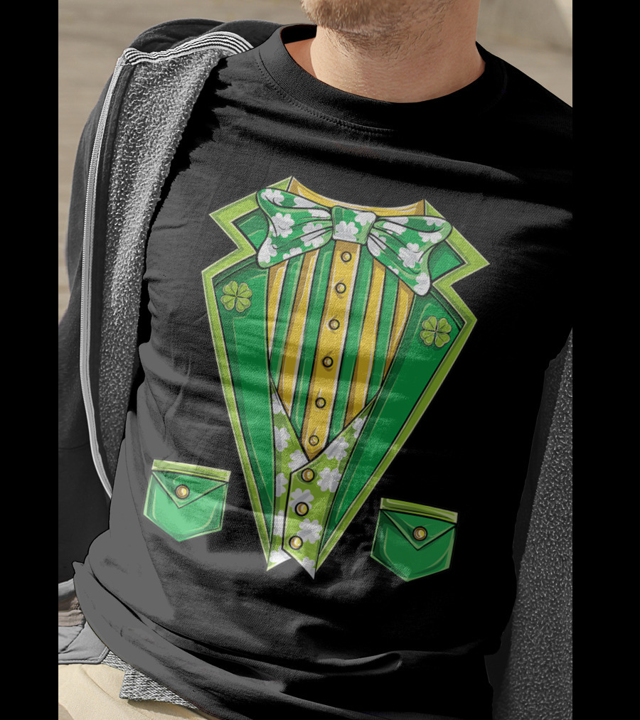 Leprechaun Costume Green Suit With Clover Bowtie For St Patricks Day T-Shirt