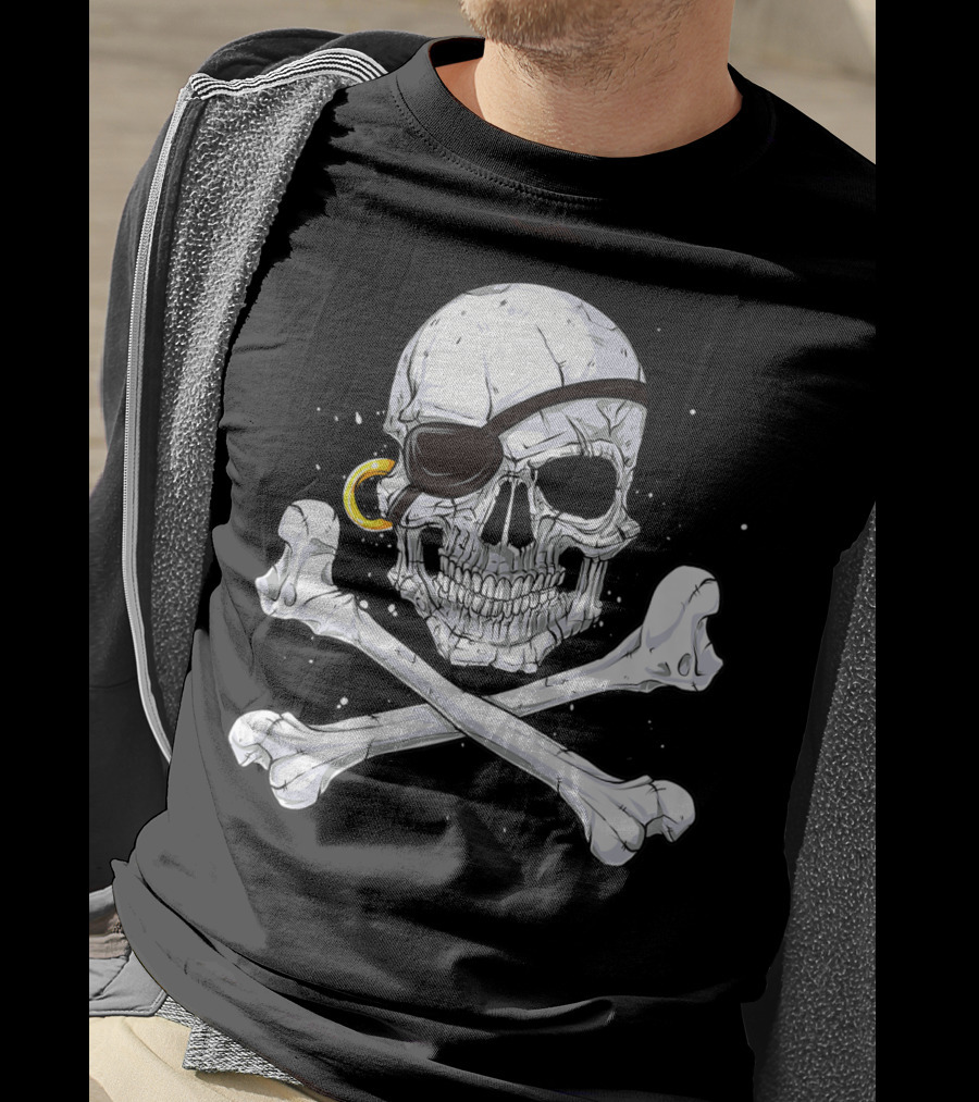 Jolly Roger Skull Crossbones Pirate Eye Patch Gold Earring T-Shirt