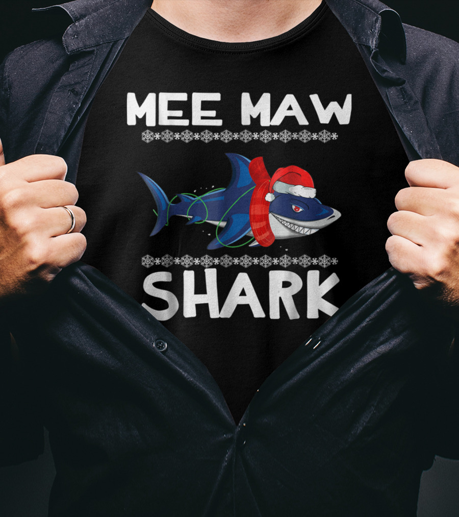 Mee Maw Shark Ugly Christmas Family Santa Hat Lights Snowflakes T-Shirt