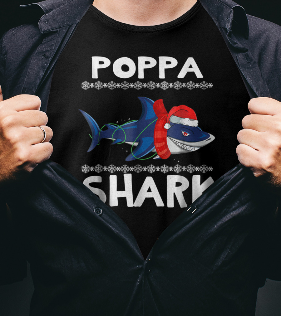 Poppa Shark Ugly Christmas Family Santa Hat Snowflakes T-Shirt
