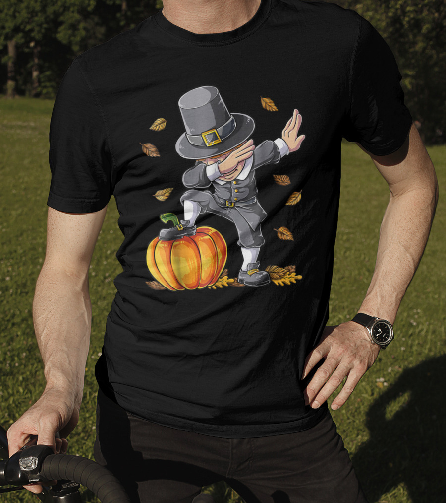Thanksgiving Pilgrim Dabbing Kid With Pumpkin And Autumn Leaves T-Shirt