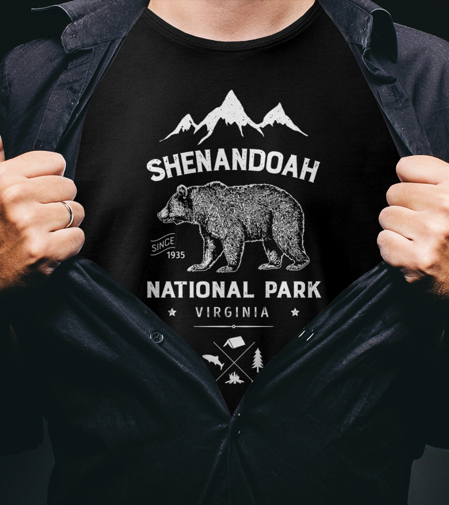 Shenandoah National Park Bear Virginia Since 1935 Preserve Protect T-Shirt