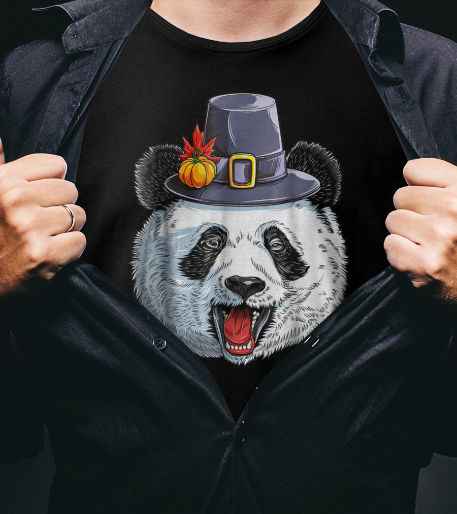 Thanksgiving Panda In Pilgrim Hat With Pumpkin And Leaves T-Shirt