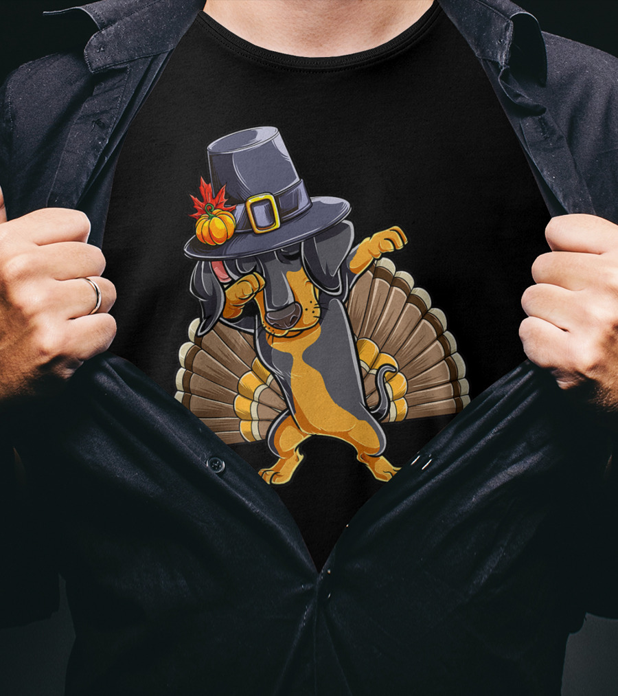 Thanksgiving Dabbing Dachshund Pilgrim Hat Turkey Tail T-Shirt