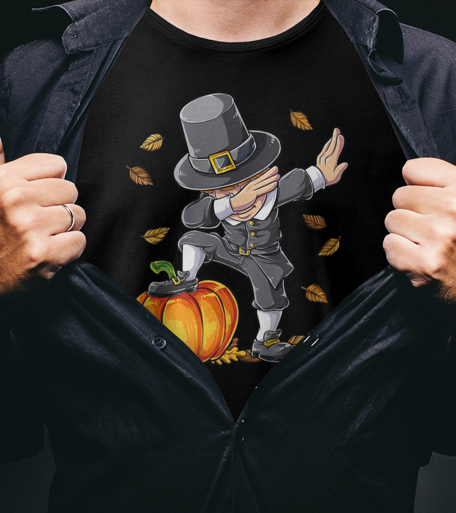Thanksgiving Dabbing Pilgrim Boy Pumpkin Autumn Leaves T-Shirt