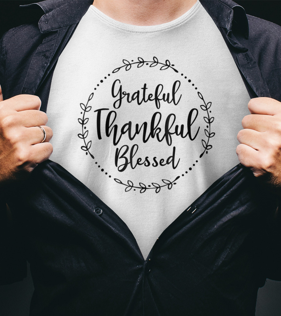 Grateful Thankful Blessed Thanksgiving Wreath T-Shirt