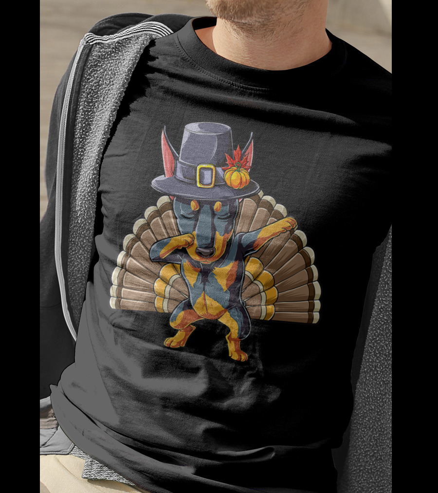 Thanksgiving Dabbing Doberman Pilgrim Hat Turkey Feather Background T-Shirt