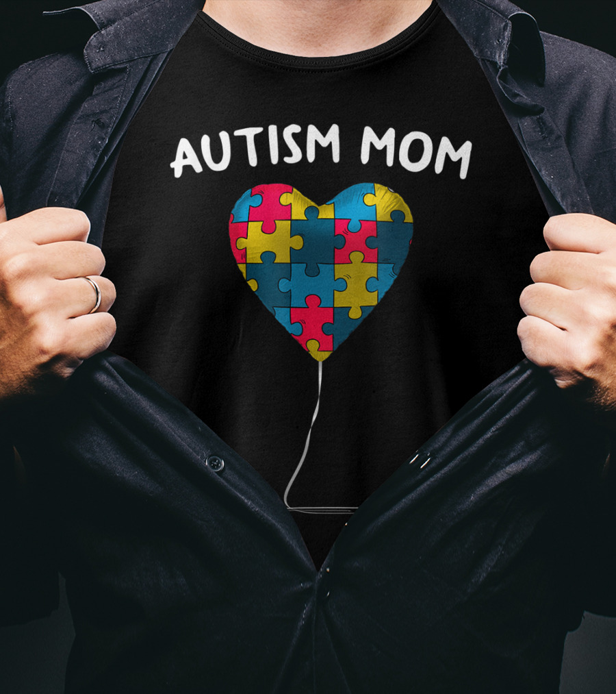 Autism Mom Heart Puzzle Balloon Autism Awareness Day T-Shirt