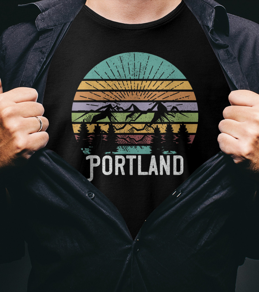 Portland Oregon Vintage Mountain Sunset 70's Forest Scene T-Shirt