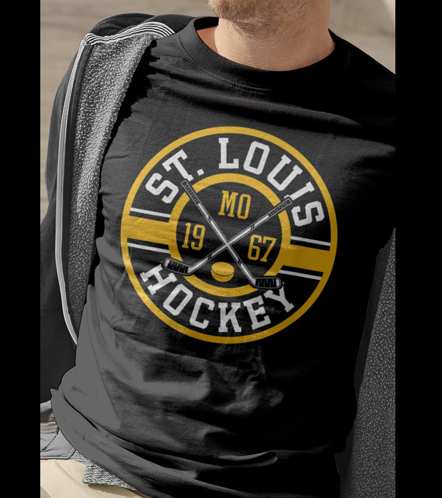 St Louis Hockey MO 1967 Vintage Ice Hockey Sticks T-Shirt