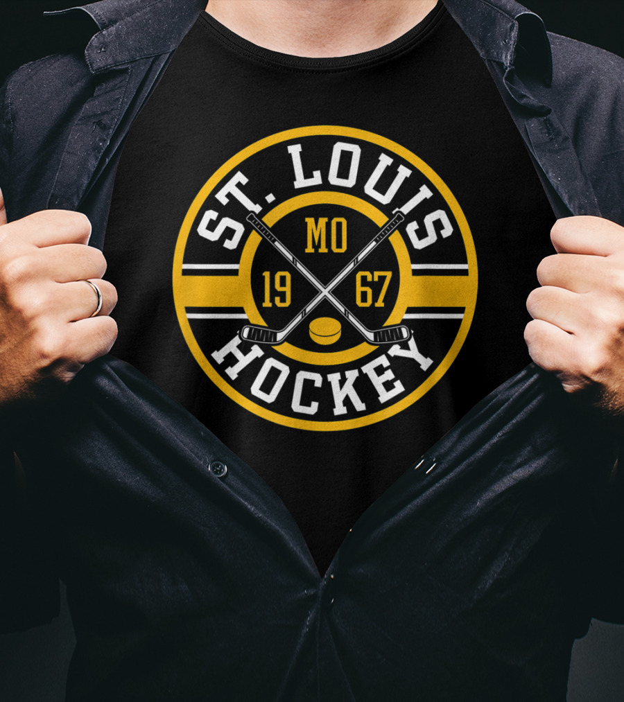 St Louis Hockey MO 1967 Vintage Ice Hockey Sticks T-Shirt
