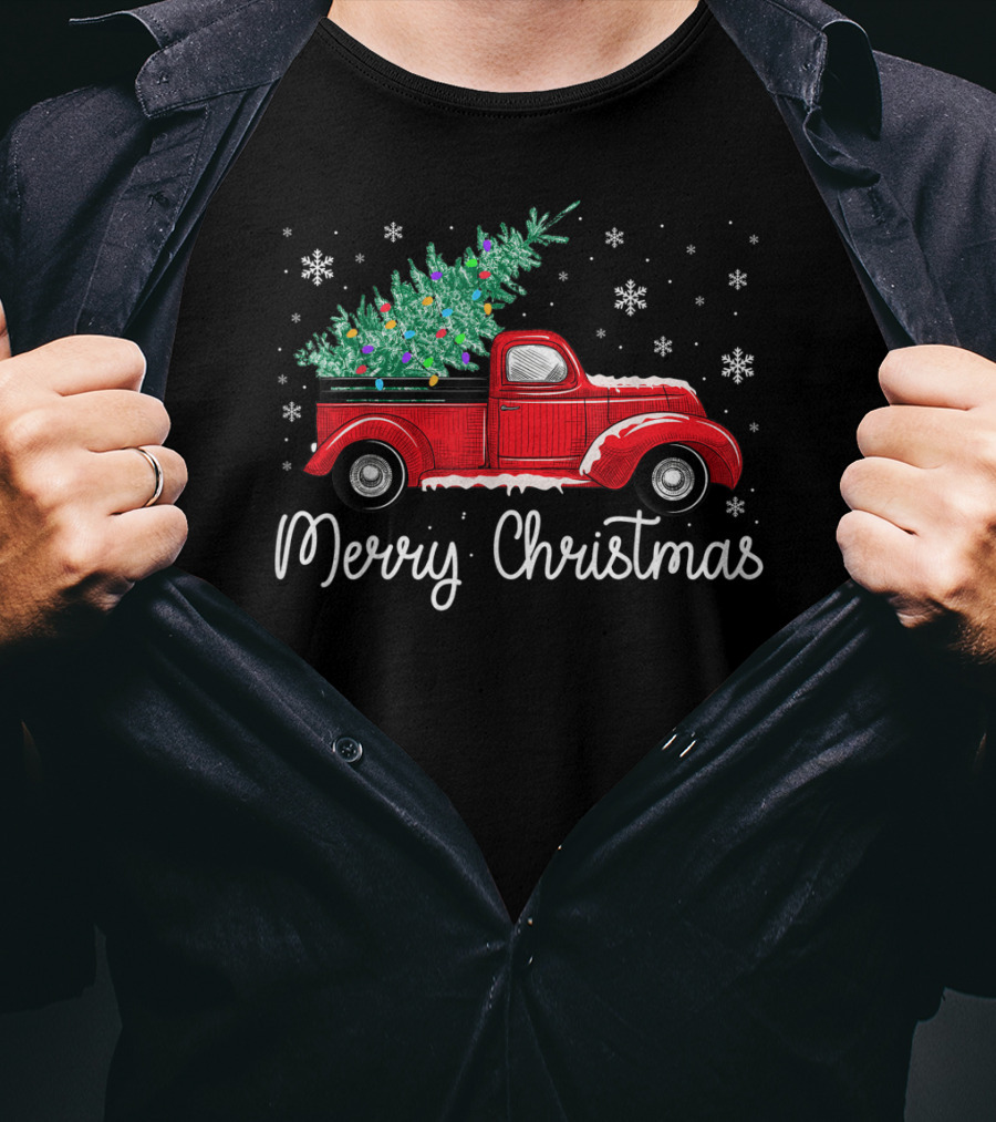 Vintage Red Truck With Christmas Tree And Merry Christmas Snowflakes T-Shirt