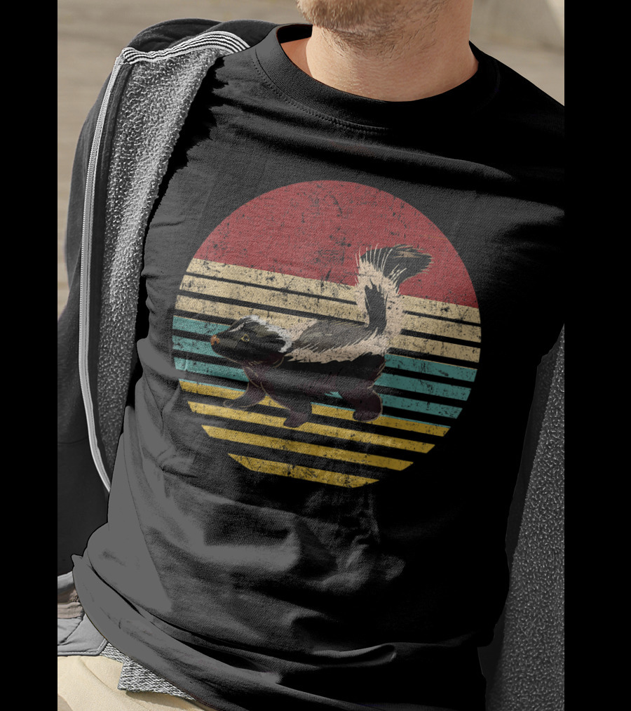 Retro Striped Sunset With Vintage Skunk Lovers T-Shirt