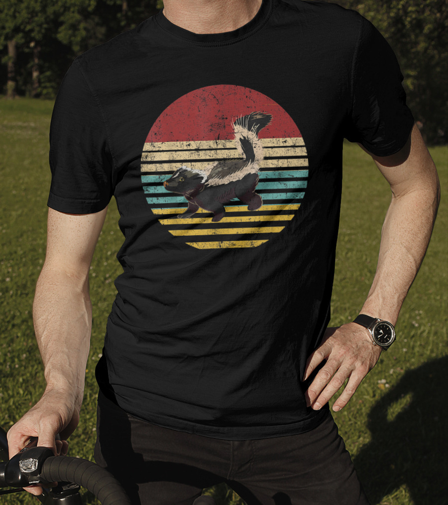 Retro Striped Sunset With Vintage Skunk Lovers T-Shirt